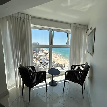 סוויטת אהבה מתוקה על הים-Sweet Love Suite On The Sea Bat Yam Buitenkant foto