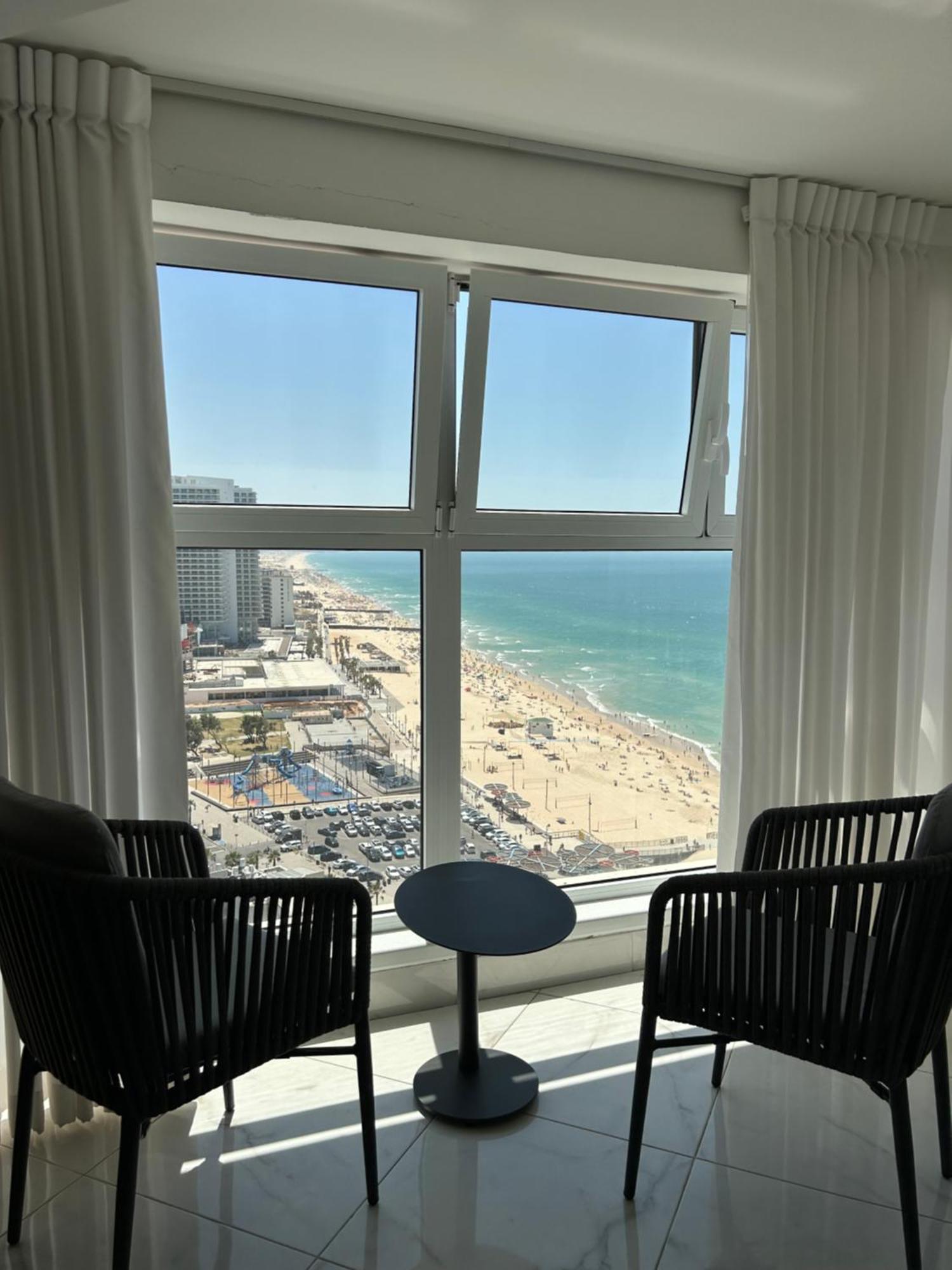 סוויטת אהבה מתוקה על הים-Sweet Love Suite On The Sea Bat Yam Buitenkant foto